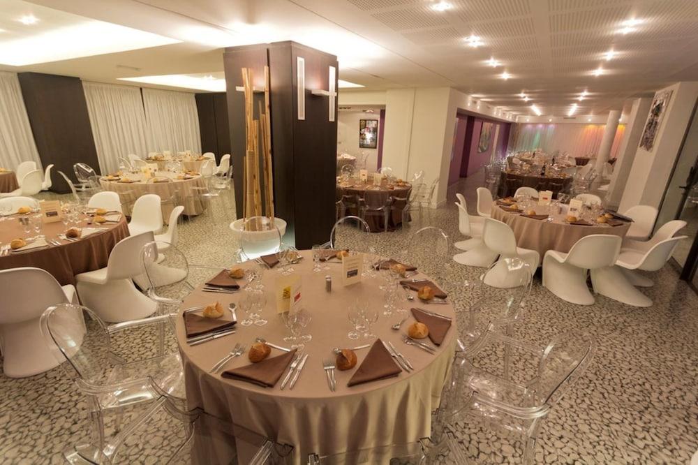 Le Rex Hotel Tarbes Exteriér fotografie